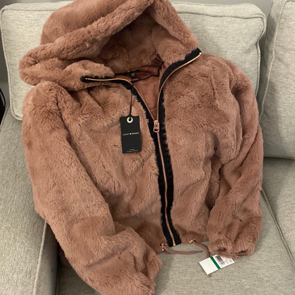 Gorgeous/Cozy Lucky Brand Faux Fur Jacket, Dusty Rose, Size Large - Picture 2 of 15